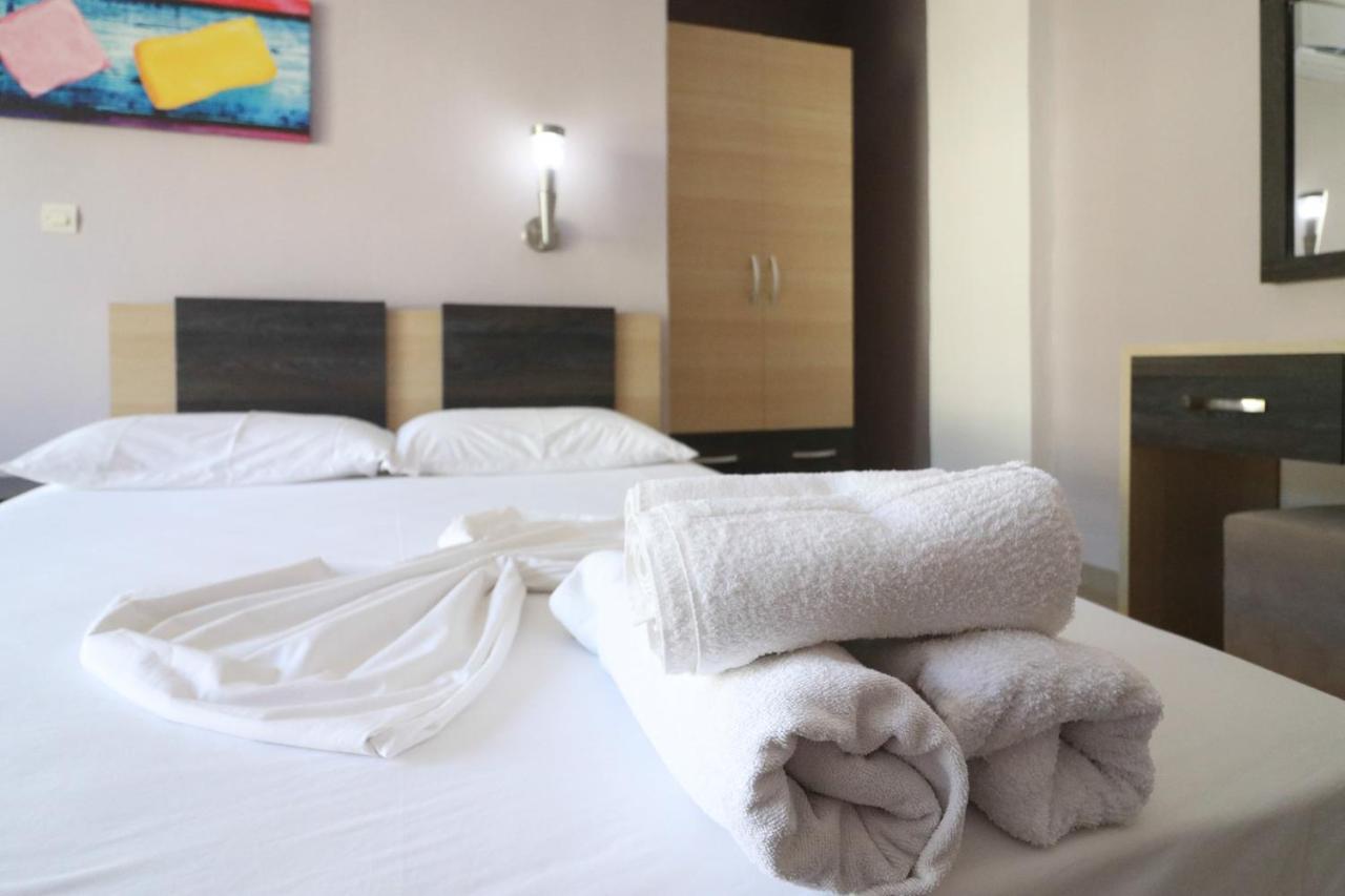 Hotel Potami Beach - Mondi Goro Хімара Екстер'єр фото